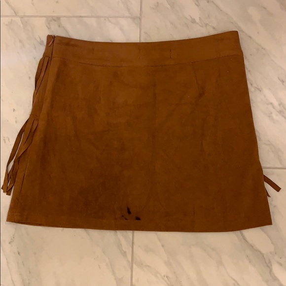 Suede front-fringe skirt - Picture 2 of 2